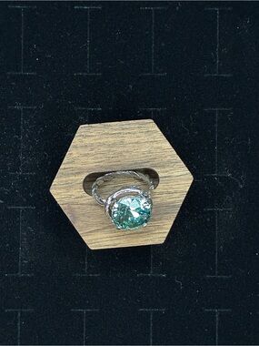 Silpada’s Mint Condition Ring, Light Green Crystal, new, sz 8
